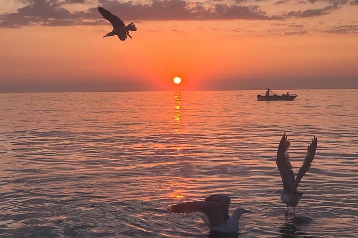 Cefalù : Private Boat Excursion with Aperitif and Snorkeling