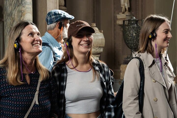 Rome: Guided Tour of St. Peter's Dome Climb, Basilica & Vatacombs