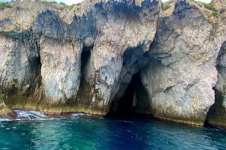 Private Tour 4 Hours Ortigia, Caves, Protected Area and Bath Stops