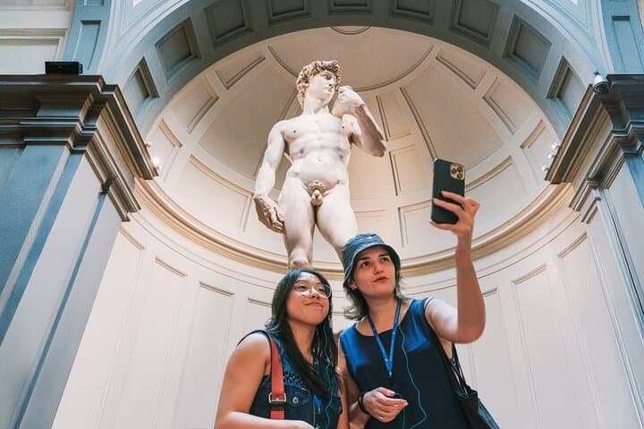 Accademia & Michelangelo's David Express Tour