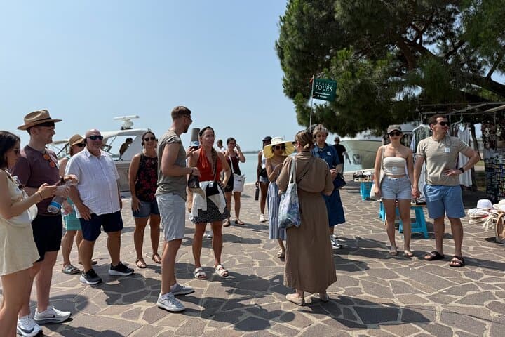 Venice Lagoon Islands: Murano & Burano Guided Tour