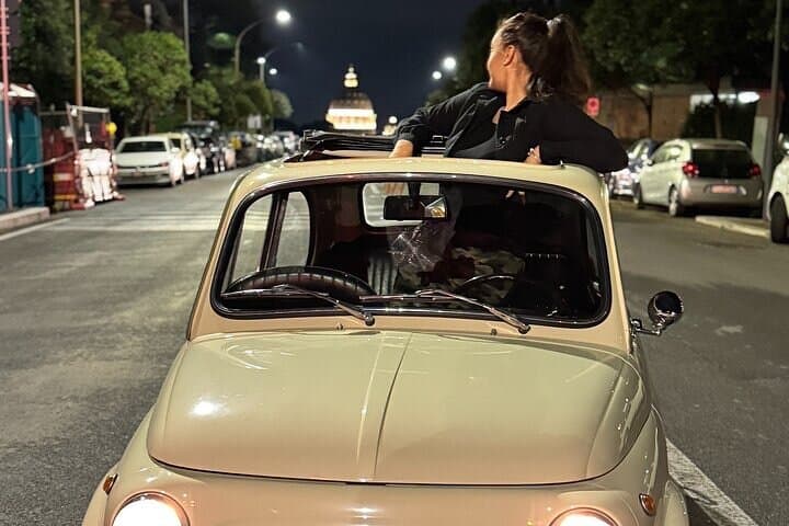 Rome: Retro Fiat 500 Car Tour with Pro Photographer