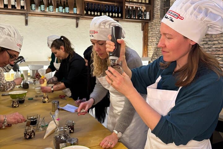 Milan culinary experience with high class wine tastings