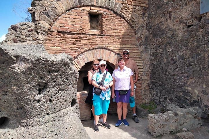 Top Excursions-Italy
Full-Day Tour Naples and Pompeii Skip-the-Line from Rome