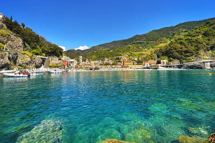 Day/Sunset tour in Cinque Terre on board a typical Ligurian gozzo boat
