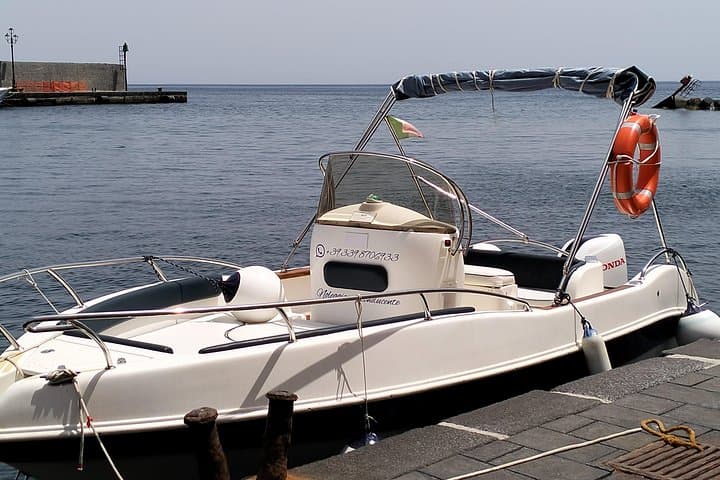 Odyssey: Lipari Tour in Private Boat, Salina Optional 4/8h