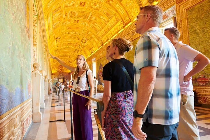 Rome: Vatican Museums and Colosseum Private Tour with Transfers