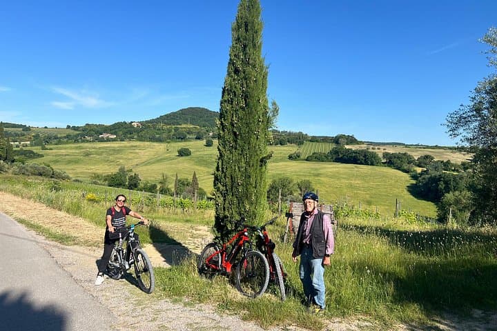 E-bike tour Montepulciano and Val d’Orcia with Guide
