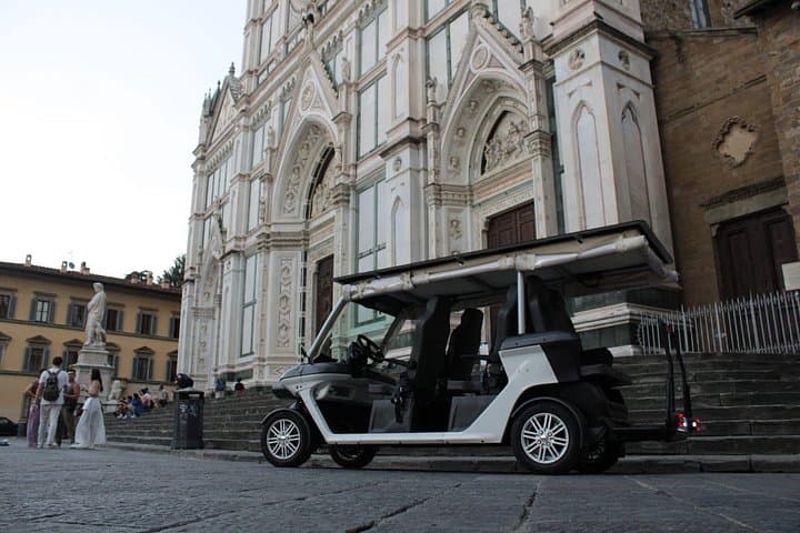 Piazza Santa Croce and the church with Michelangelo's tomb