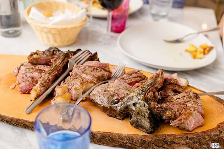 Master the Art of Florentine Steak: A Unique Cooking Experience!