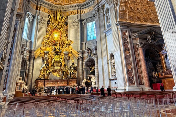 St Peter's Basilica Underground Tour with Dome Climb