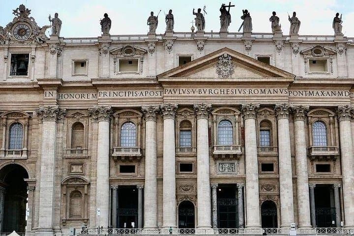 St. Peter's Basilica & Vatican Grottoes Guided Tour