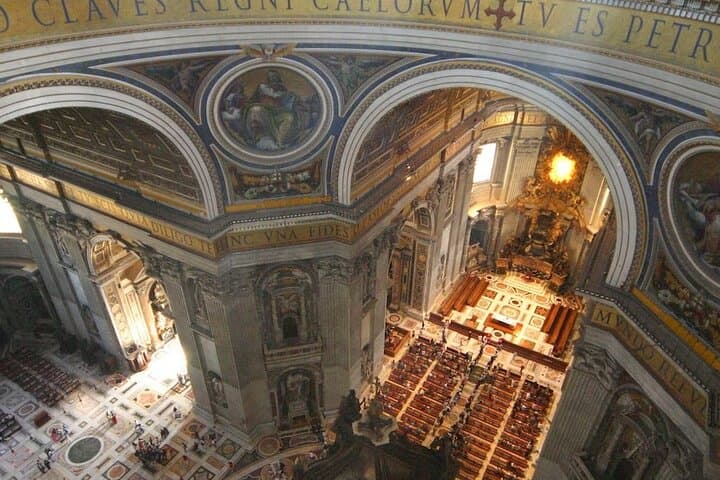 Rome: St. Peter's Basilica and Vatican Underground Tour