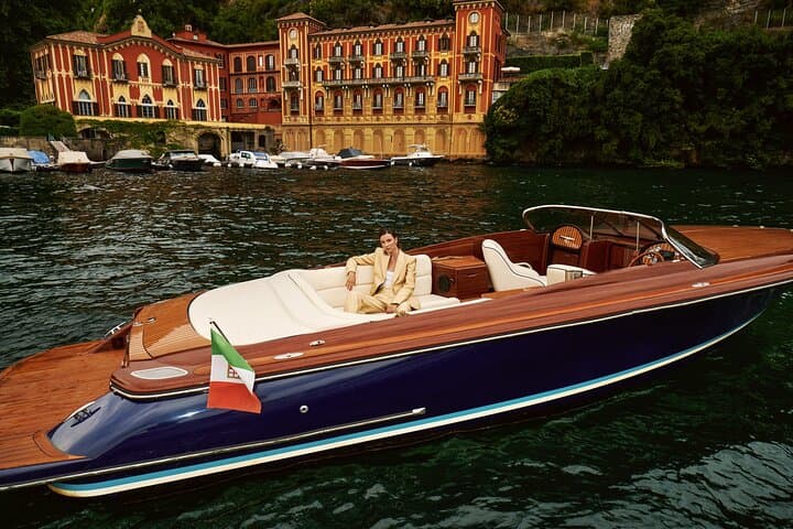 1 Hour Private Boat Tour on Lake Como