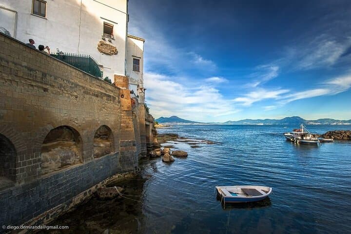 Private Tour: Naples Sightseeing by Vintage Fiat 600
