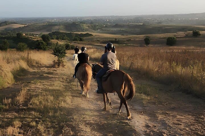 Lake Martignano Horseback Ride with Guide Near Rome