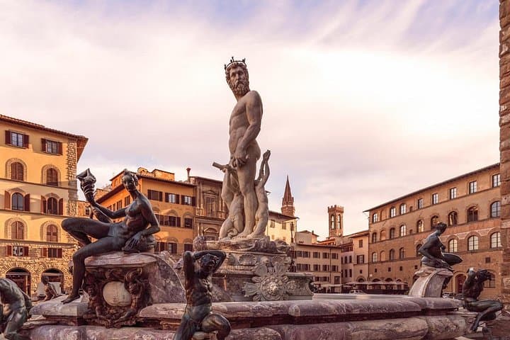 In the footsteps of the Medici in Florence with a Local