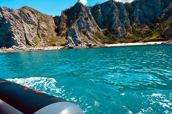 Sunset excursion from Tropea to Capo Vaticano with aperitif