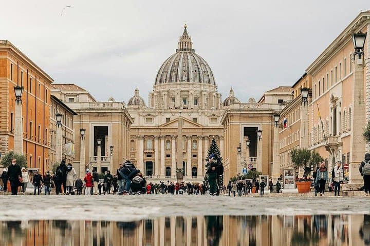 Guided Tour of St. Peter’s Basilica and the Vatican Grottoes