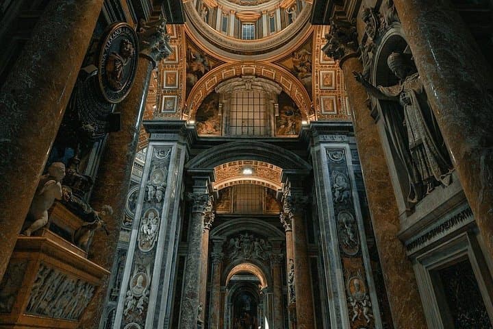 Guided Tour of St. Peter’s Basilica and the Vatican Grottoes