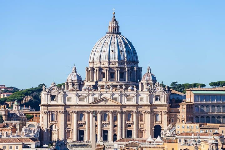 St. Peter’s Basilica Prority entrance with audioguide and Dome
