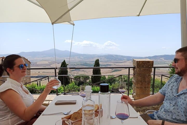 Rome to Tuscany, Brunello and Val d’Orcia Wine Tour (train+van)