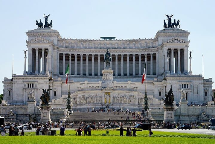 Rome in Golf Cart Top sights & panoramic views of Rome