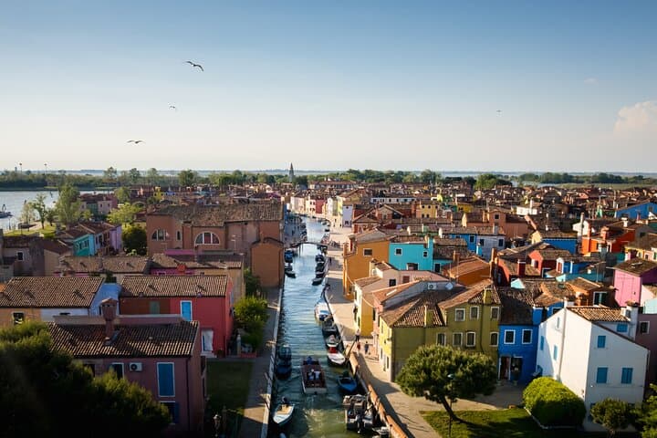 Private Discovery of Murano Glass and Burano Lace