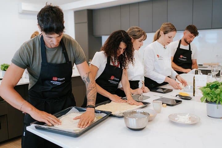 Semi Private Pizza Making Class with Wine and Suppli