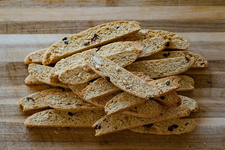 Afternoon Gelato Biscotti Making Class in Florence