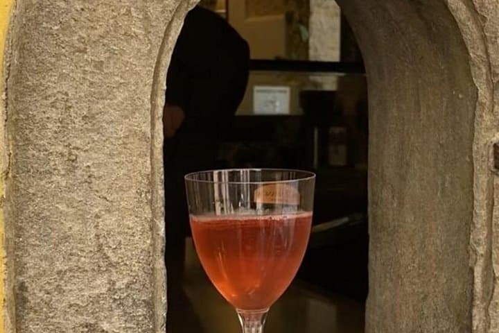 Florence Walking Tour Explore Renaissance Gems and Wine Window