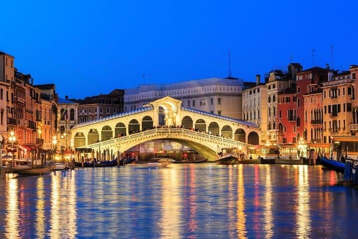 Venice: private night walking tour