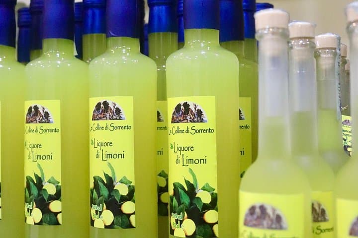 Sorrento: Farm Tour with Tasting and Picking