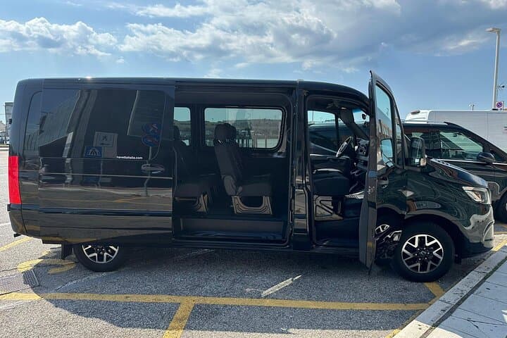Private Transfer from Chioggia Cruise Port to Venice or Return