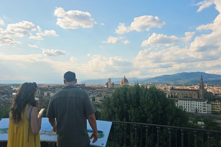 Florence Golden Hour Walking tour with Sunset Experience.