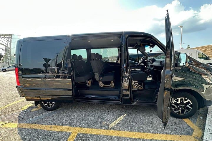 Private Transfer from Venice Airport to Venice City or Return
