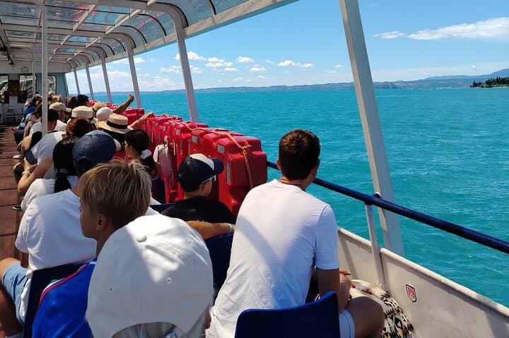 From Milan: Lake Garda with Visit of Sirmione & Salò. Small Group