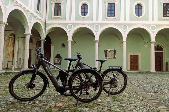 Guided E-Bike tour of the historic center of Perugia