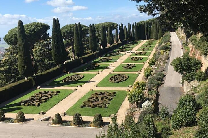Castel Gandolfo: Pontifical Gardens Bus, Pope's Apartments & Dome