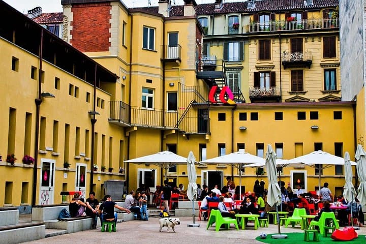 Discover the Nightlife in the Old Town of Turin Pub Crawl