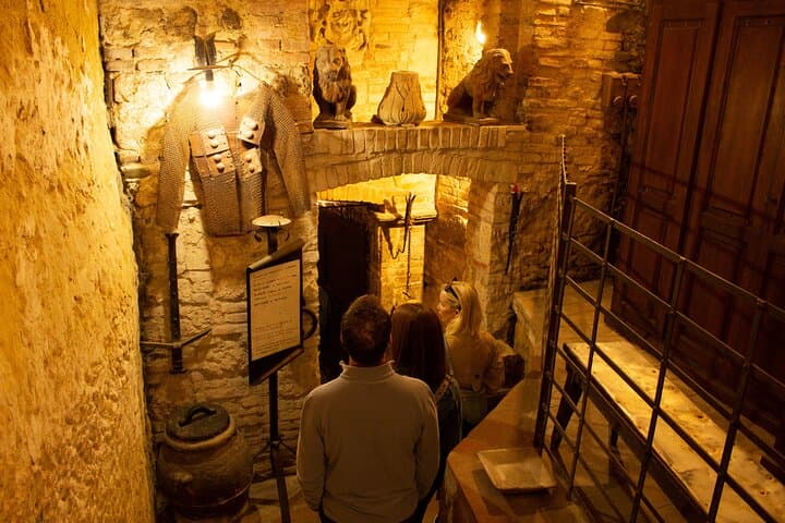 Rome to Tuscany, Brunello and Val d’Orcia Wine Tour (train+van)