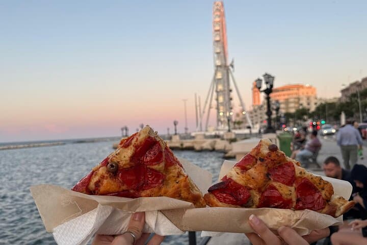Bari: Food Tasting by the Sea at Sunset with a Local