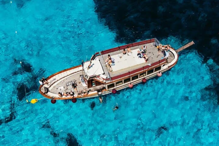 Boat Tour to Caprera and La Maddalena Archipelago