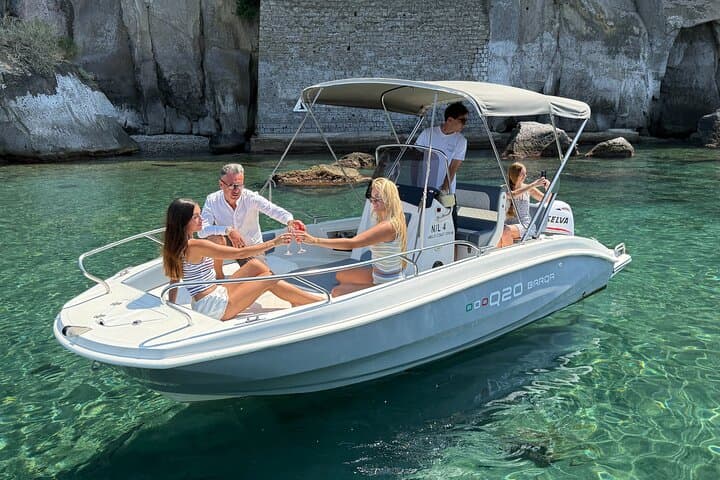 Relax on our modern private boat with both shaded & sunbathing areas.