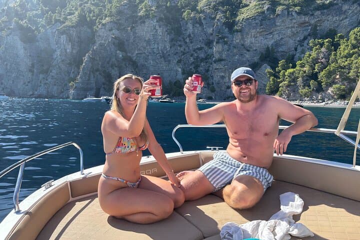 Enjoy complimentary drinks aboard your private Capri Island tour.