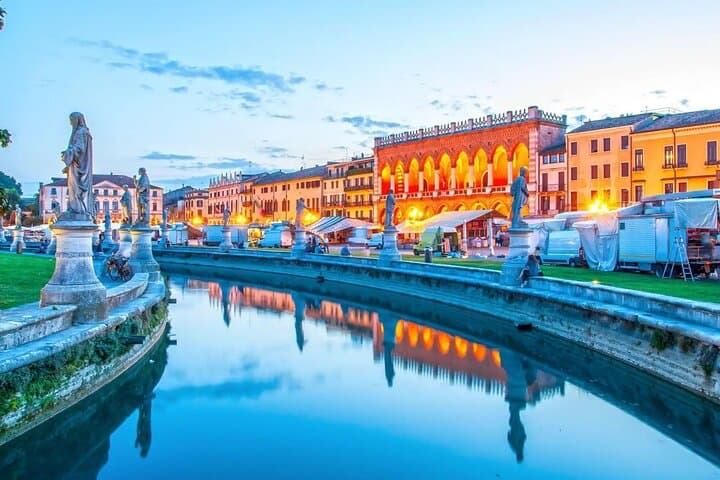Padova Private Walking Tour with a Local