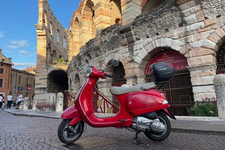 Verona Vespa Tour with Aperitif