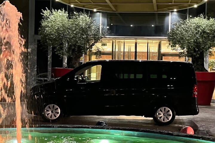 Transfer private shuttle Ravenna Cruise terminal to Venice