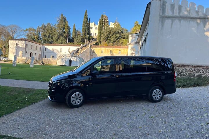 Transfer private shuttle Ravenna Cruise terminal to Venice