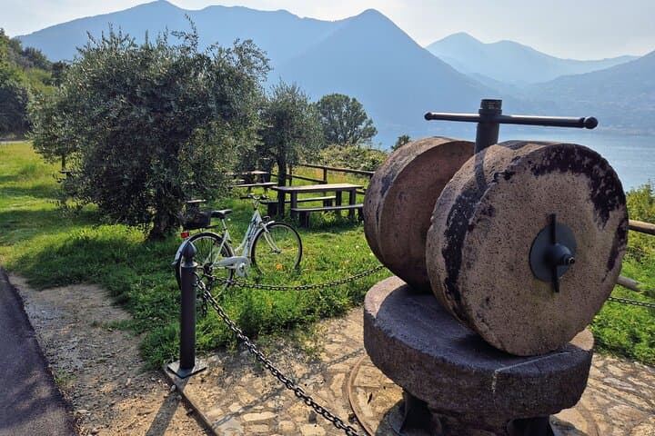 Monte Isola Walking tour with audio and written guide by a local